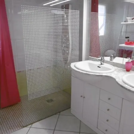 Maison Avec Piscine Chauffee, Proche Plage, 3 Chambres, Jardin Cloture, Wifi Inclus A St Hilaire De Riez - Fr-1-652-44 Ferienhaus *